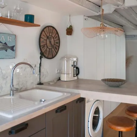 Cosy Studio With Mezzanine In Paris! Paris