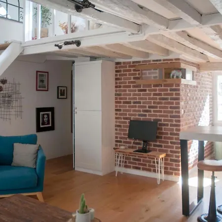 Cosy Studio With Mezzanine In Paris! *